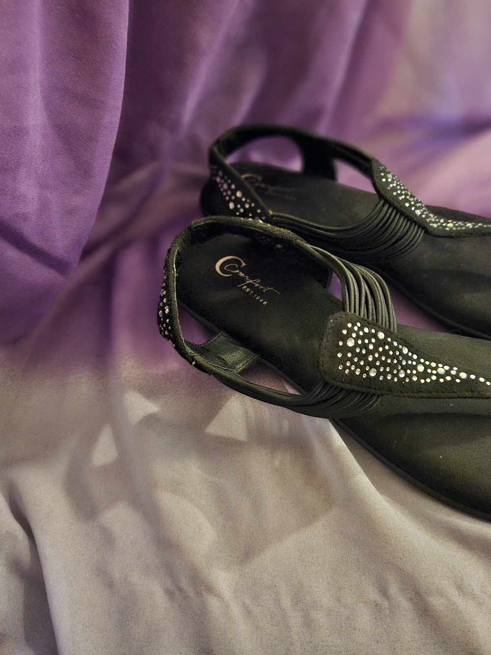 Cato Black Rhinestone T-strap Sandals - Picture 3 of 6
